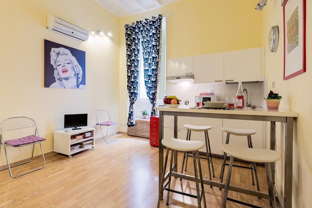 Casa Vacanze Colosseum By Alice Roma Eksteriør bilde